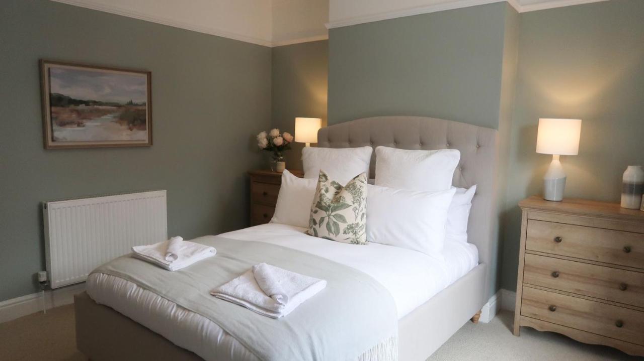 Luxury Living Outside The City Walls - Sleeps Six! Chester Exterior photo